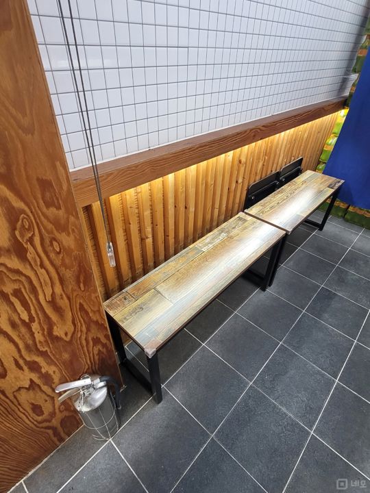 가락동 개롱역 역세권, 대로변 1층 버스 정류장 바로 앞에 위치한 치킨집 매물의 4번째 사진