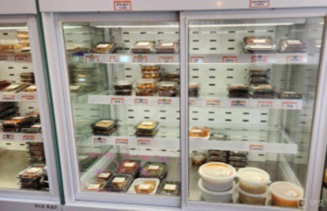 수색동 단지내 상가에 위치한 반찬 판매점 매물의 2번째 사진