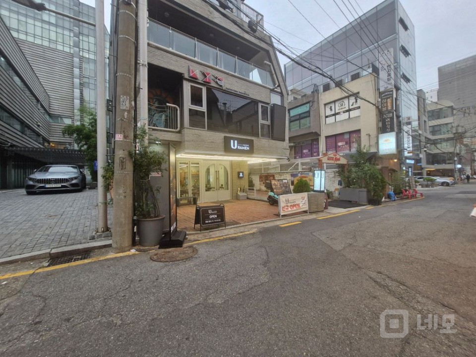 🔥 강남 핵심 번화가 3층, 인기 맛집 위 상권 시너지 최강 입지! 매물의 16번째 사진