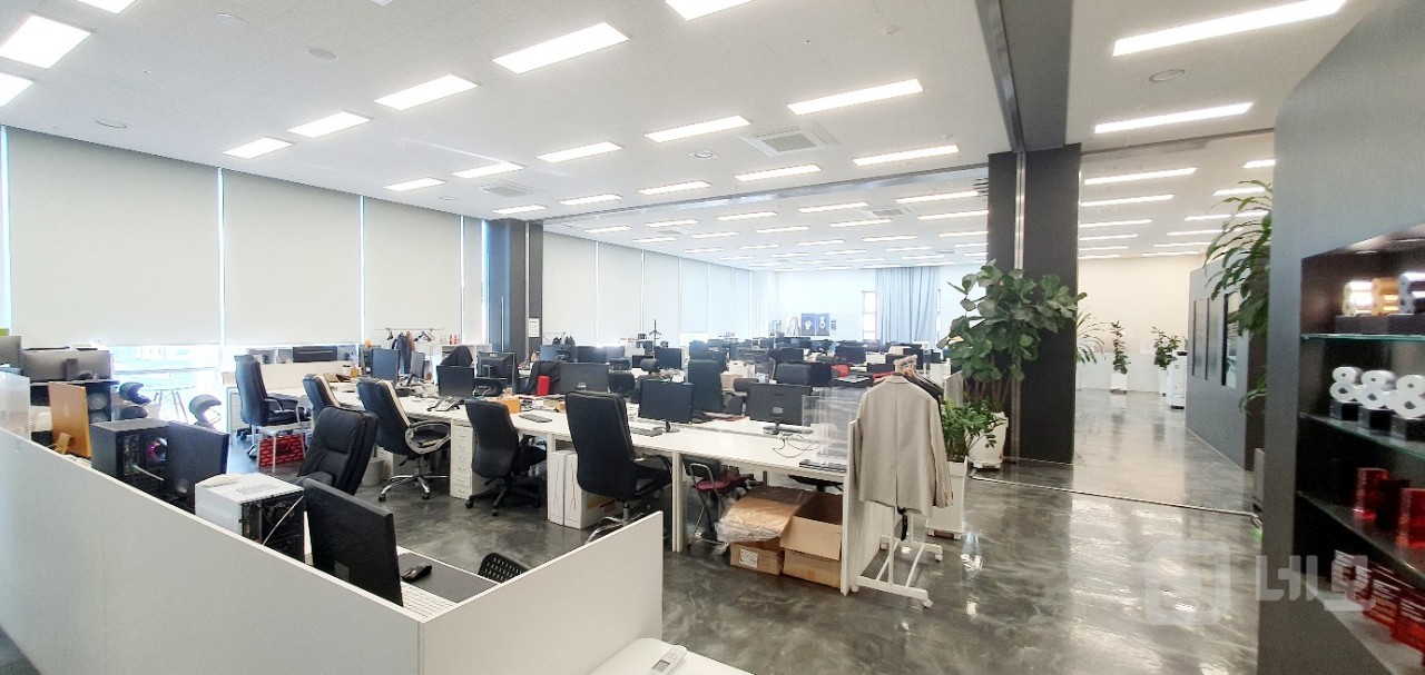 🦋실 179평. 한개층 단독사용. 인테리어 최상급🦋 매물의 5번째 사진