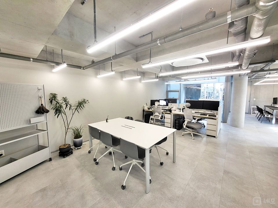 ★ 신축급 내외관 특급 인테리어 디자인 사무공간 카페테리아 ★ 매물의 17번째 사진