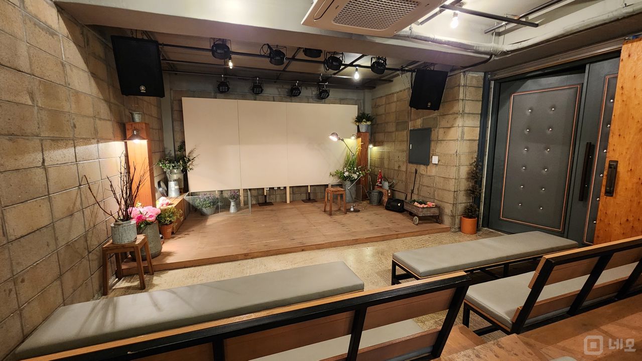 수유동 419카페 거리 위치, 개방감 좋은 인테리어의 대여 스페이스 매물의 1번째 사진