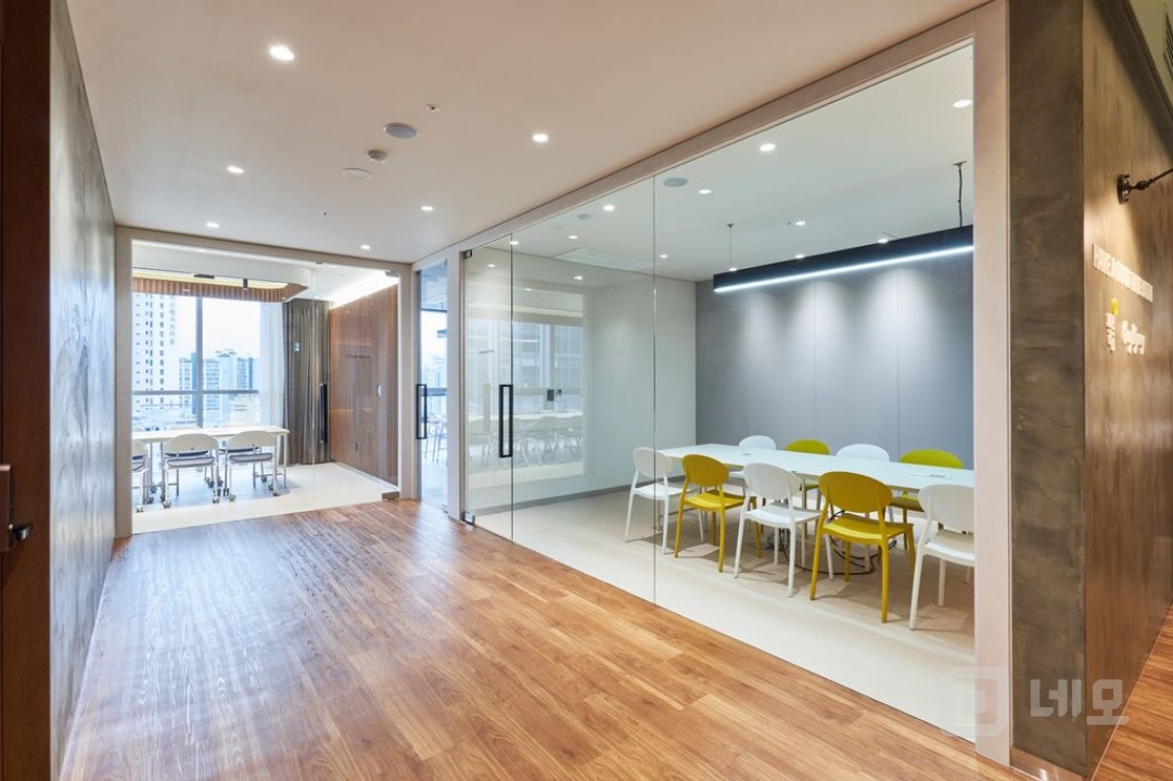 인테리어 2억 투자, 복층구조, 대형평수, 문래역 인근 매물의 16번째 사진