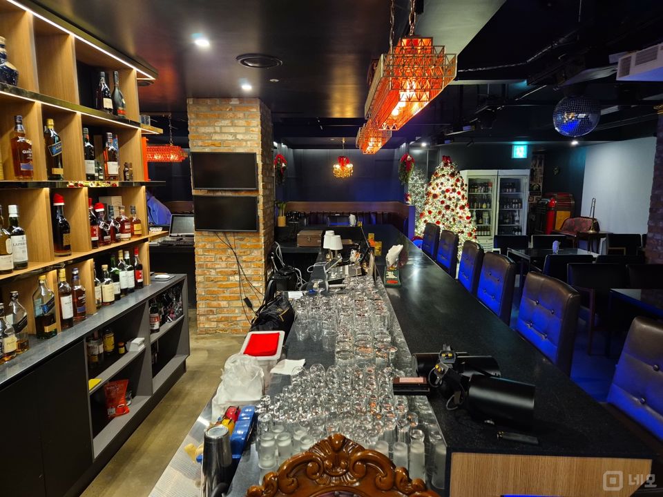 신사동 내부 상태 훌륭한 BAR 매물의 2번째 사진