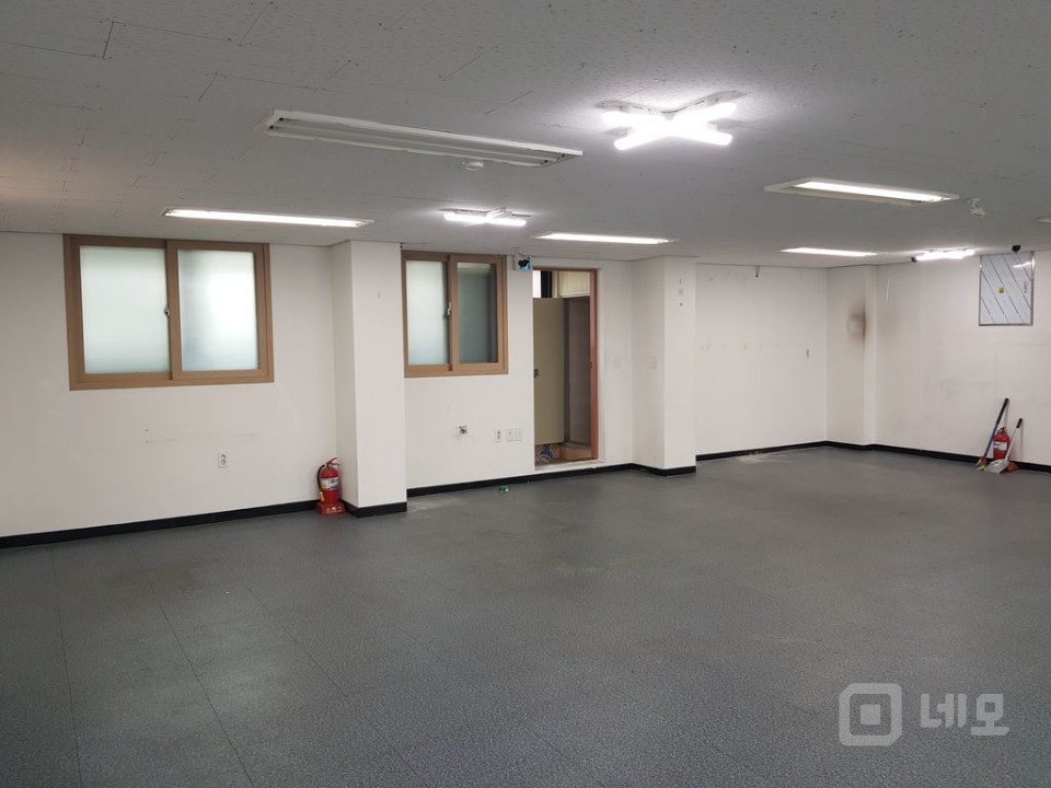 평수대비월세파격매물내부화장실통베란다엘베유주차편리법인및쇼핑몰완전강추빨리오셈 매물의 13번째 사진