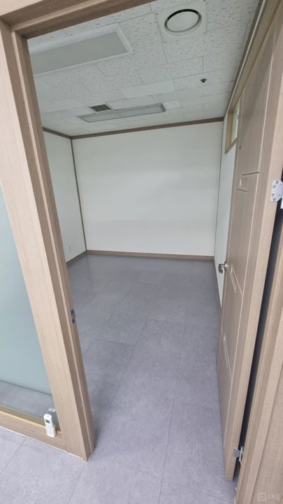 가산역 역세권 지식산업센터 매물의 1번째 사진