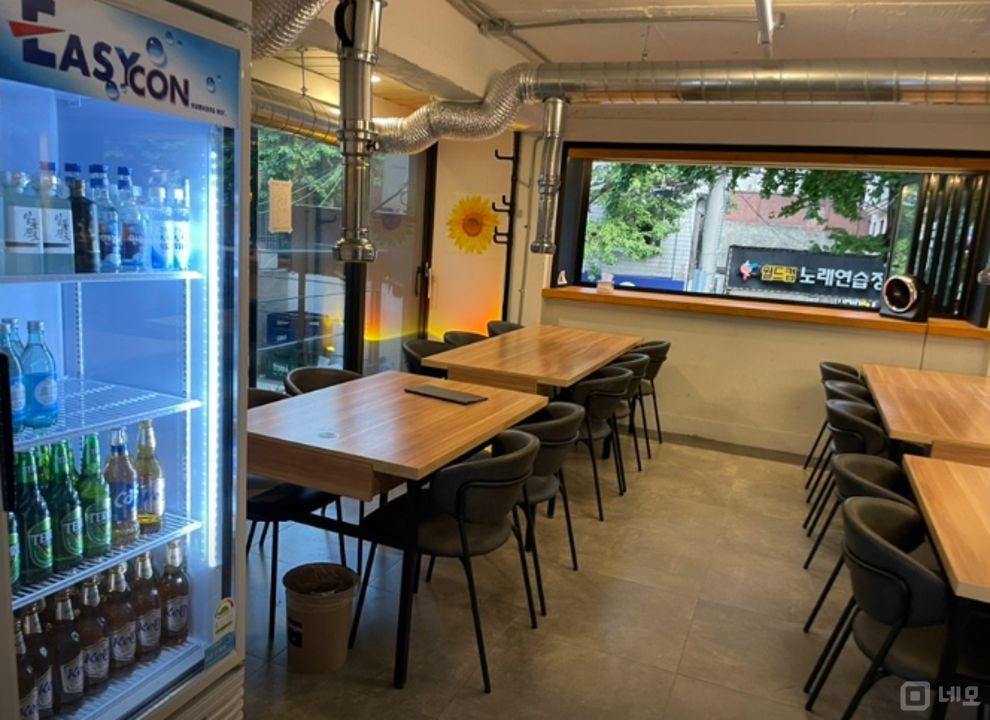 마포역세권 노출굿 깔끔한 매장 매물의 1번째 사진