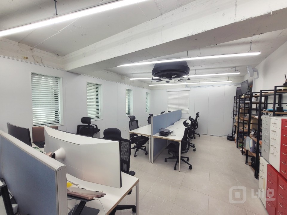 양재시민의숲역 왕 ACE 디자인 화이트톤 특급 디자인 사무실  매물의 4번째 사진