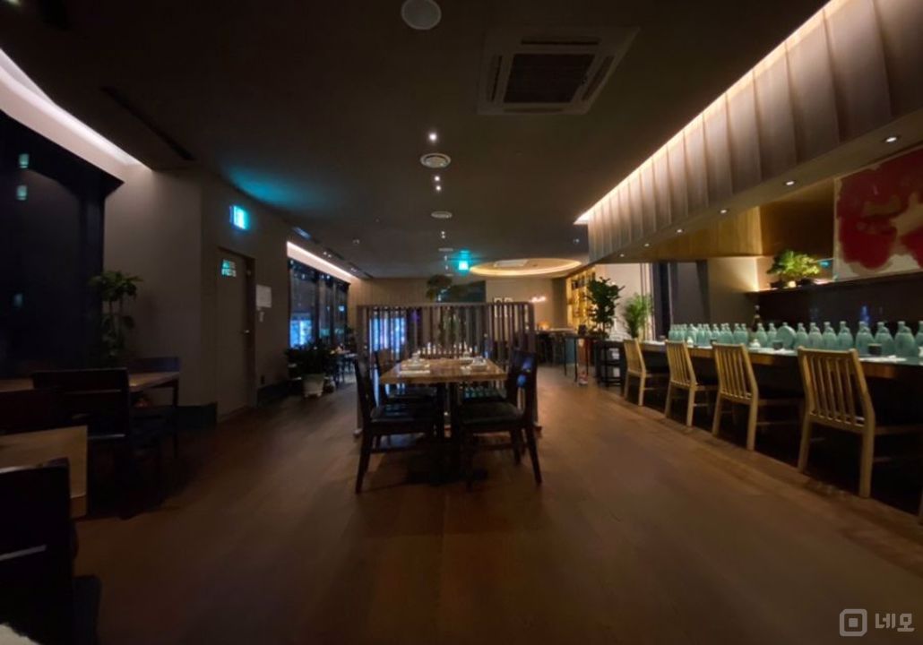 유동인구 많은 여의도역 초역세권 3층 상가 매물의 5번째 사진