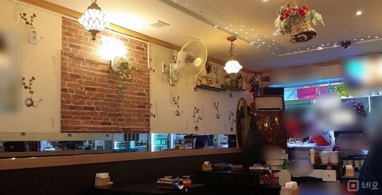 금정역 산본동 초역세권 자리에 위치한, 한식점 매물의 4번째 사진
