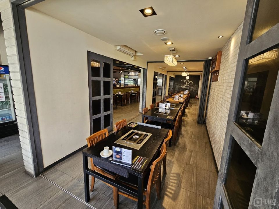 인테리어 완비된 매출이 안정적인 대형 평수 암사동 상가 매물의 3번째 사진