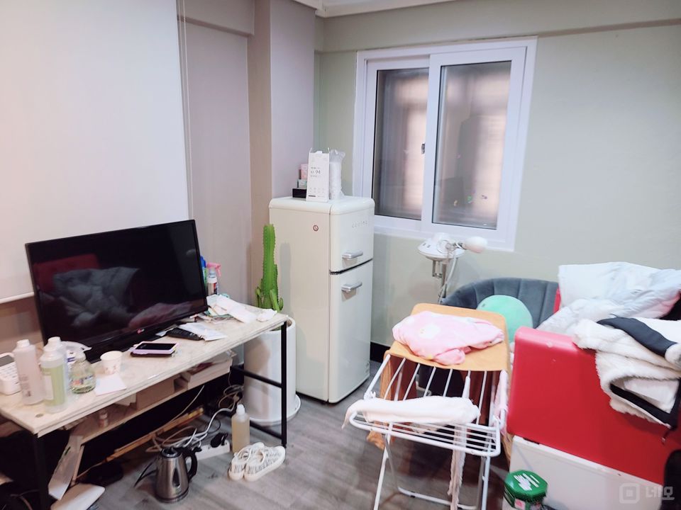 시흥동 위치조건 뛰어난 뷰티샵 매물의 2번째 사진