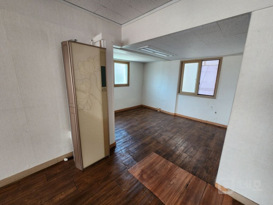 넓은 평수대비 저렴한 사무실겸 상가 매물의 5번째 사진