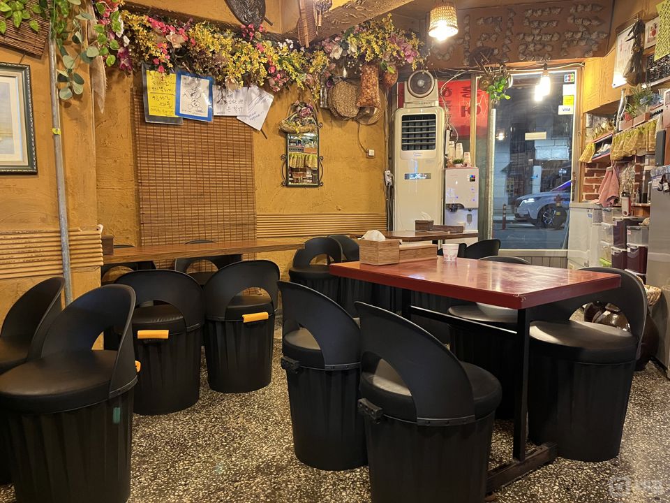 용문동 효창공원앞역 역세권, 주방 시설 완비, 단골 많은 실내포차 매물의 2번째 사진