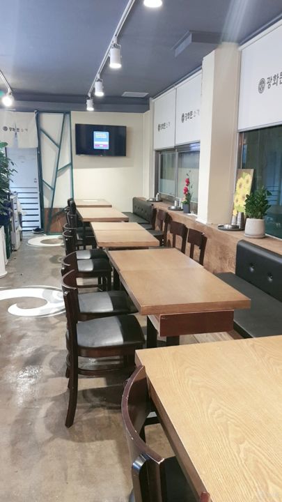 돈의동 깔끔한 시설, 꾸준한 수요 있는 돈까스점 매물의 2번째 사진