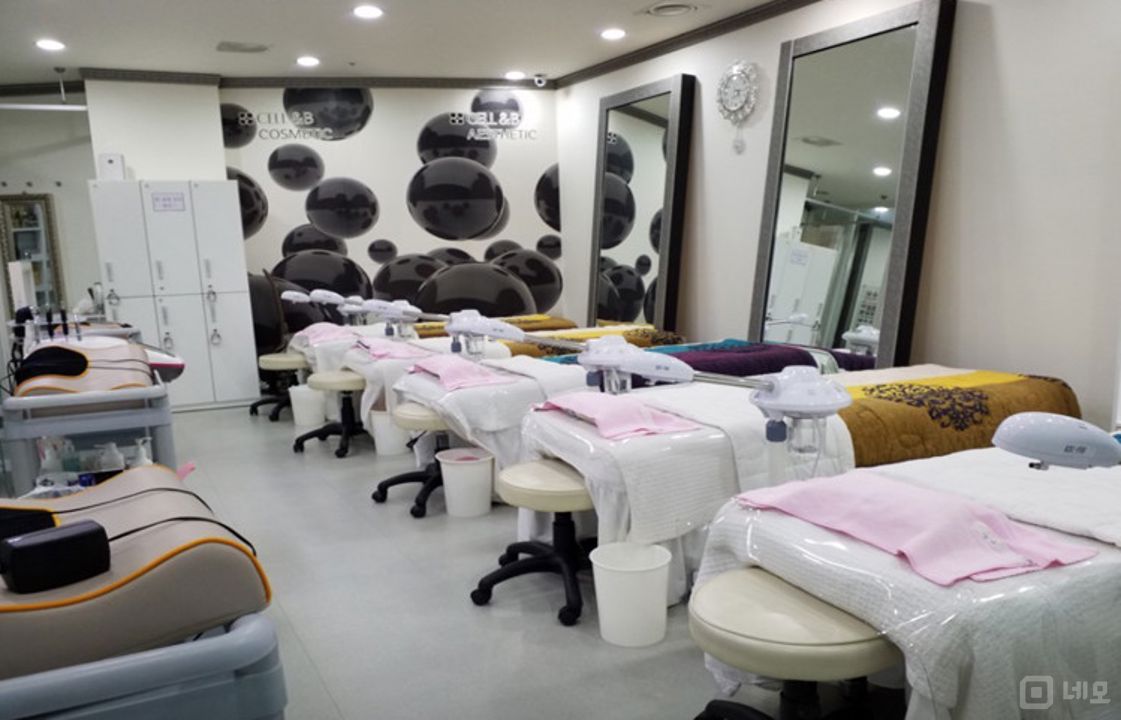 더블 역세권, 입지 좋은 곳에 위치한 역삼동 상가 임대 매물의 1번째 사진