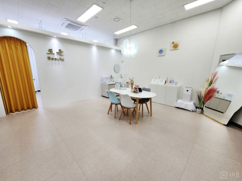 대로변 상권, 접근성 좋은 오산동 뷰티샵 매물의 3번째 사진
