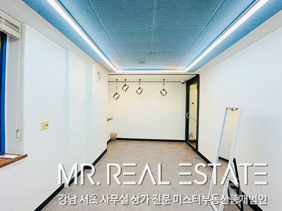신사역1분.스튜디오강추.룸4.자주식주차.인테리어ACE 매물의 9번째 사진