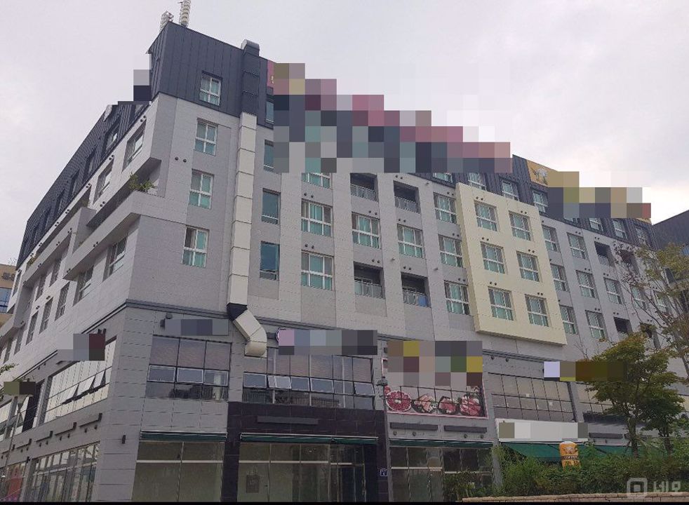 고객유치에 좋은 깨끗한 반곡동 상가 매물의 2번째 사진