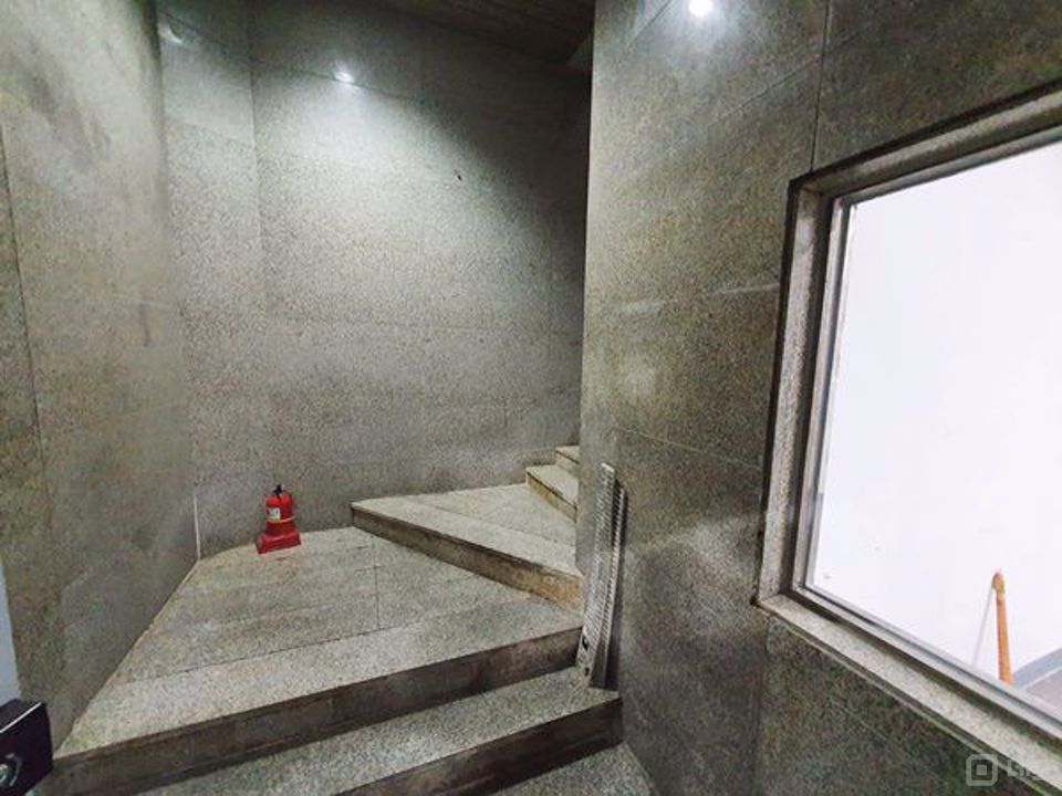 길동역 도보 6분거리, 역세권 지하 공실 안내 매물의 5번째 사진