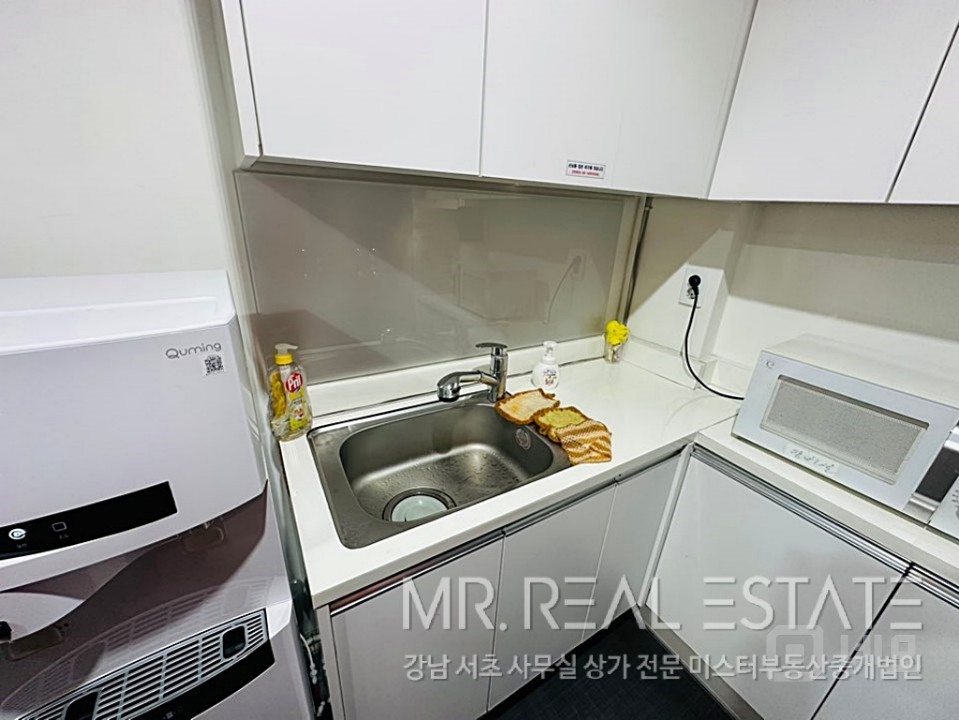 인테리어최상.아이티강추.룸6.주차3.높은층고.가성비甲 매물의 16번째 사진