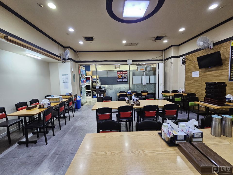 고정 고객 많은 구로동 구로유통단지 내 지하1층 음식점 매물의 1번째 사진
