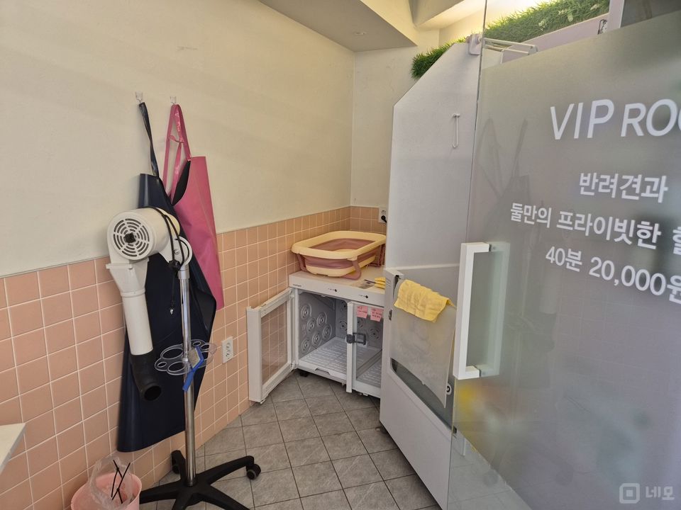잠실동 시설 양도 가능한 애견샵 매물의 4번째 사진