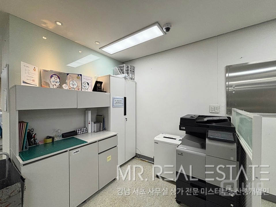 학동역 3분역세권.편리한자주식주차.대로변 채광맛집 사무실 매물의 16번째 사진