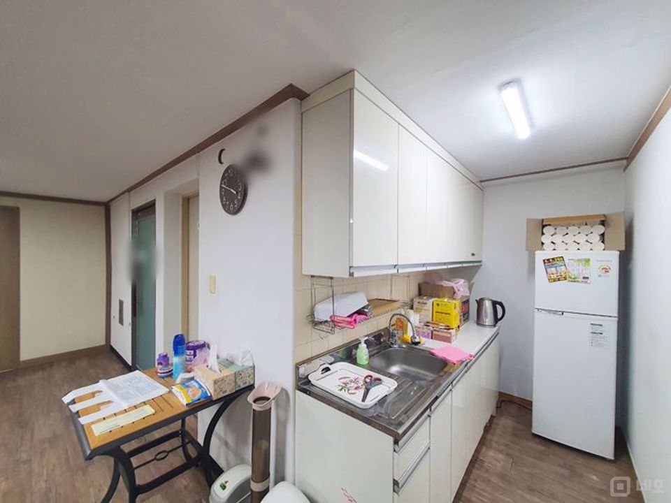 ♣ 합정역 도보5분 36평! 위치좋고 내부깔끔한 가성비 최고사무실!! 매물의 12번째 사진