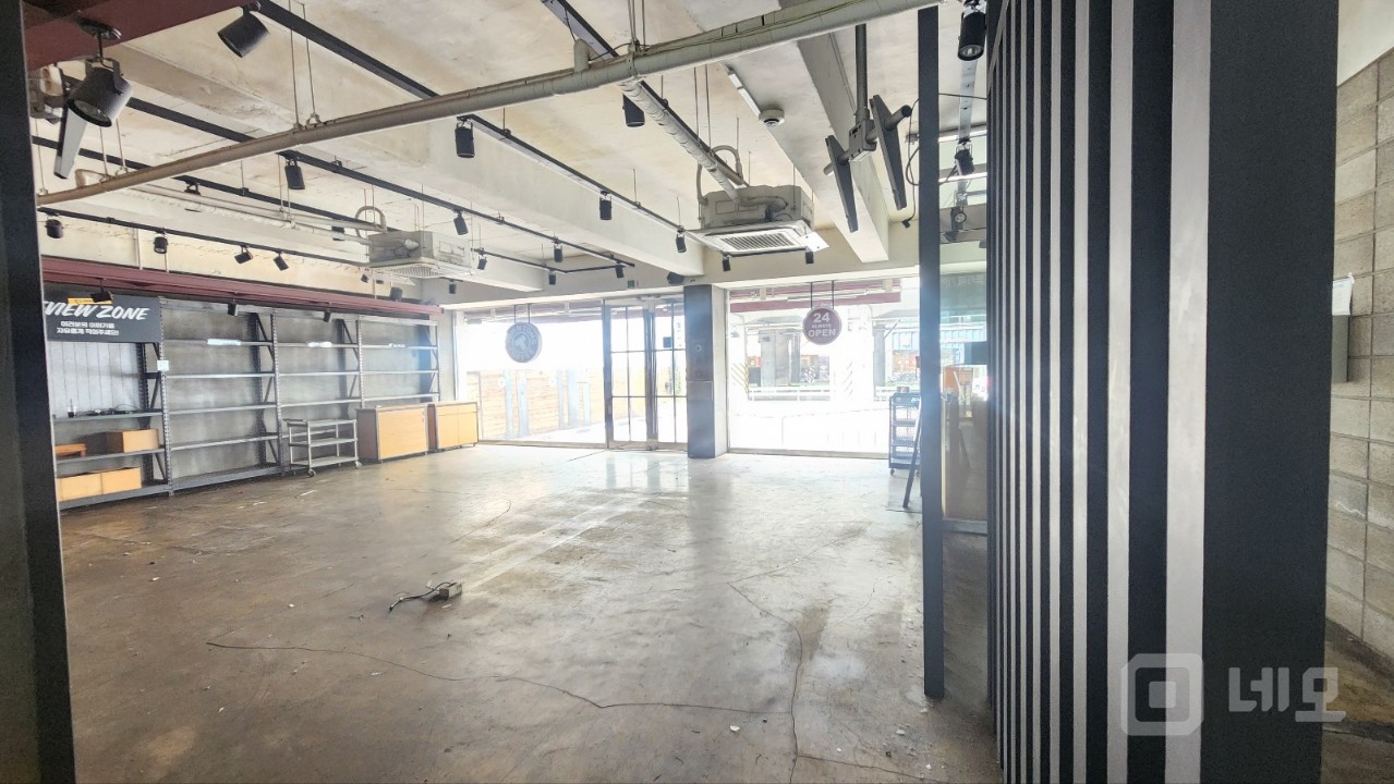 무권리💗건대초역세권💗320평💗대로변💗통임대 매물의 3번째 사진