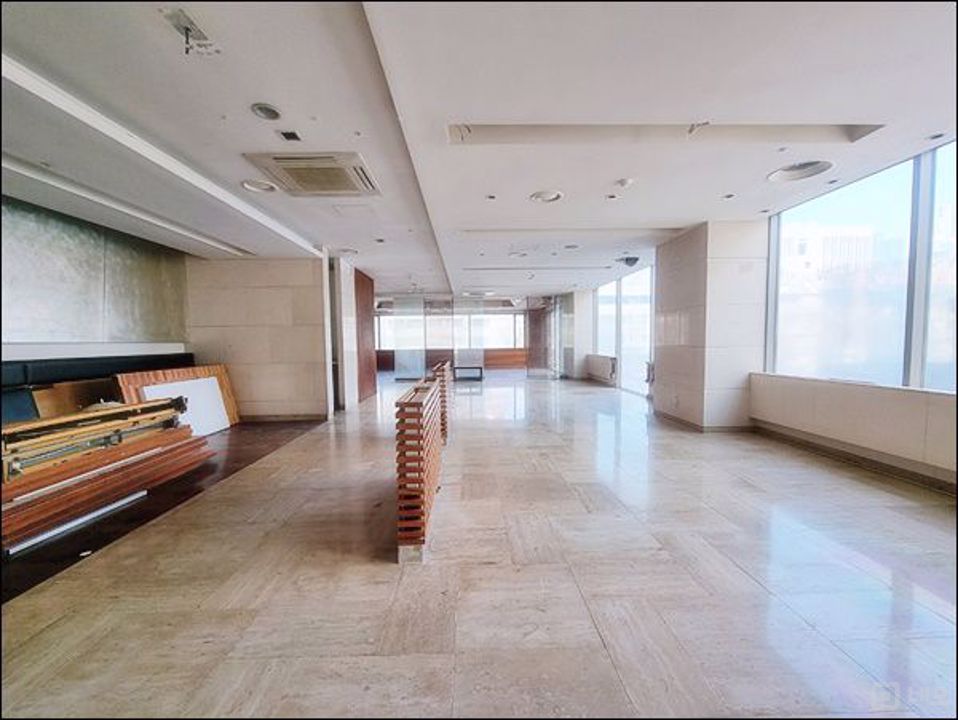 ▣2호선 서초역 도보 1분 이내 위치! 대형 프라임 사무실 임대▣ 매물의 1번째 사진