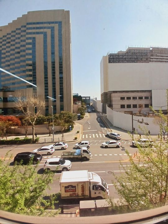 넓게 사용 가능한 7,8인용 사무실입니다. 매물의 6번째 사진