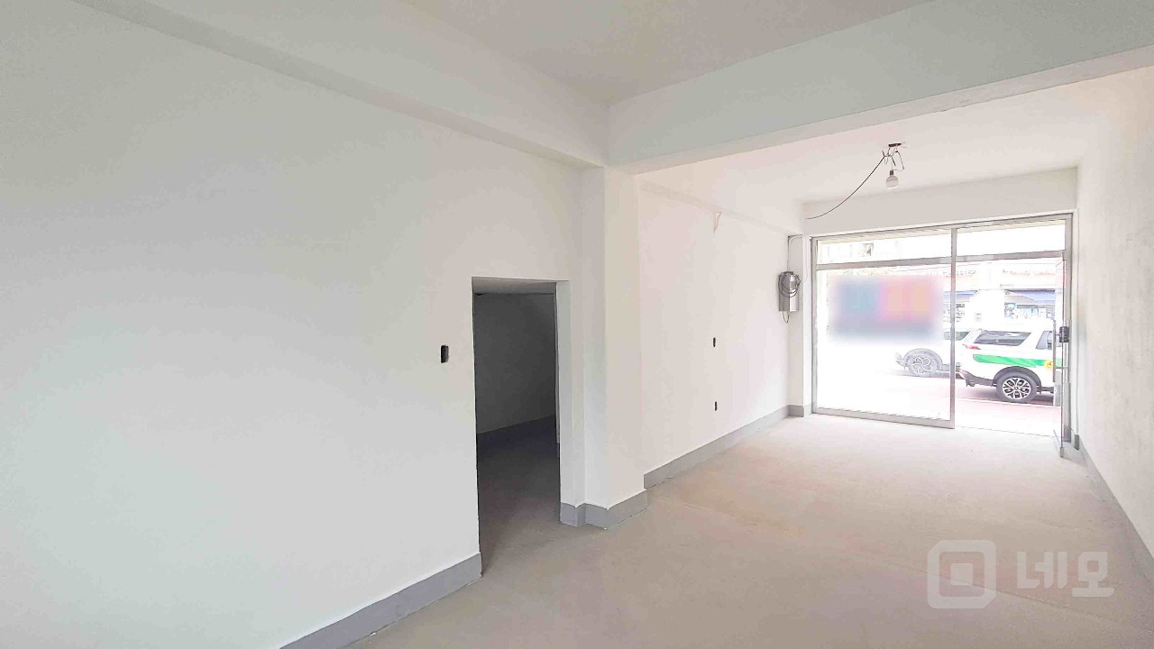 🏢 [답십리역 1층 소형 상가] 리모델링 완료, 권리금 없이 입주! 매물의 3번째 사진