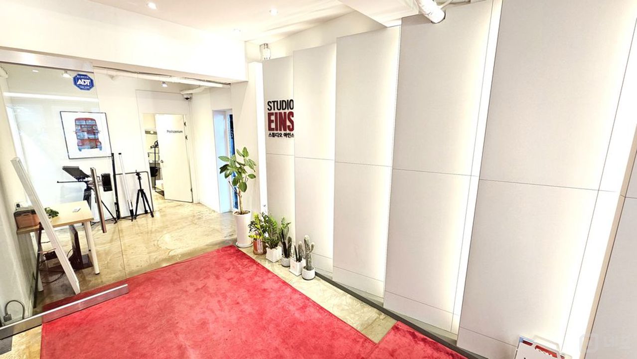 교대역 역세권 깔끔한 다목적 스튜디오 겸 사무실 매물의 2번째 사진