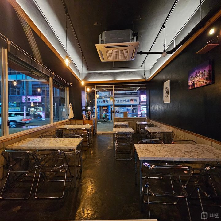 봉천동 낙성대역 역세권, 깔끔한 인테리어, 단골 많은 요리주점 매물의 1번째 사진