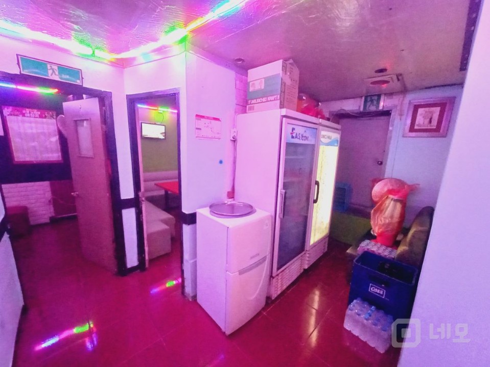 아주 저렴한 노래방.권리금 절충가능 매물의 9번째 사진