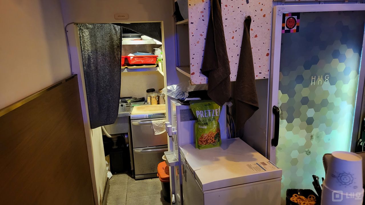 시설집기 포함, 인테리어 완비된 익선동 가라오케 매물의 4번째 사진