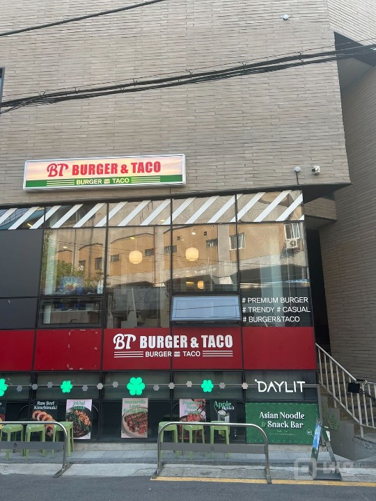 성수동 뚝섬역 인근 인테리어 완비된 햄버거 맛집 매물의 1번째 사진