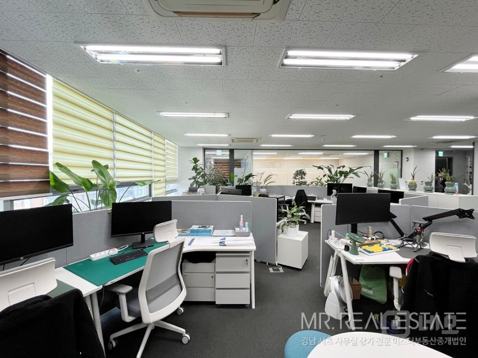 언주역1분 주차2대 완벽인테리어 대로변 단독층 통창 ACE 매물의 13번째 사진