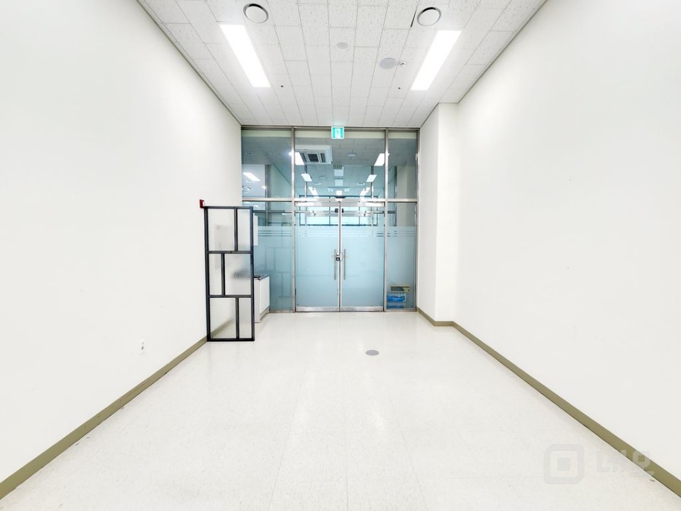 가산역세권 업종자유 사무실추천 인테리어 깔끔 매물의 5번째 사진