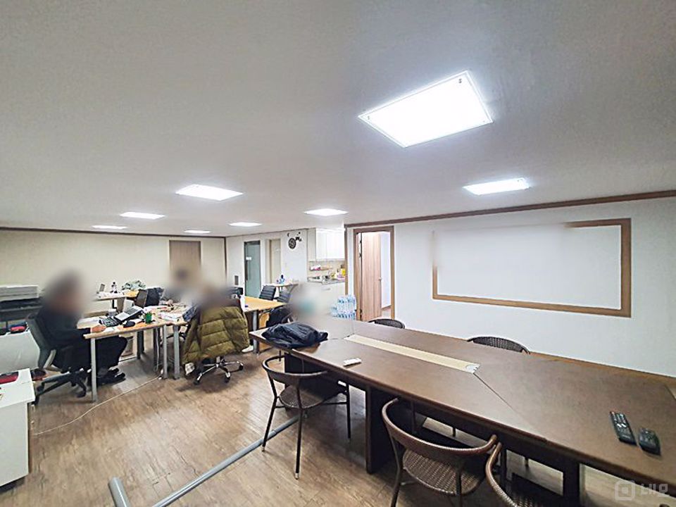 ♣ 합정역 도보5분 36평! 위치좋고 내부깔끔한 가성비 최고사무실!! 매물의 5번째 사진