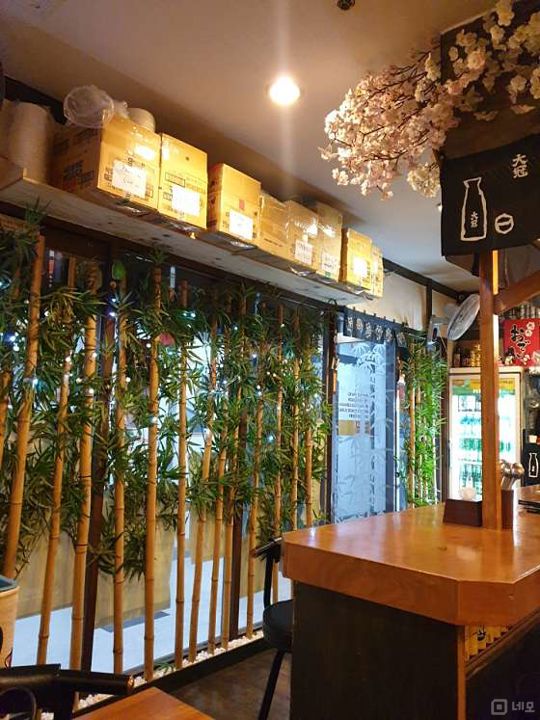 역삼동 복합상권에 위치한 이자카야 매물의 2번째 사진