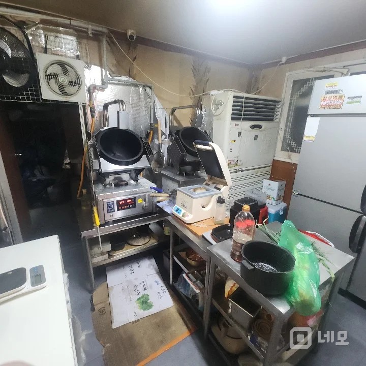 단독주택을 2,3층으로 개량한 고기및 일반식당 매물의 21번째 사진