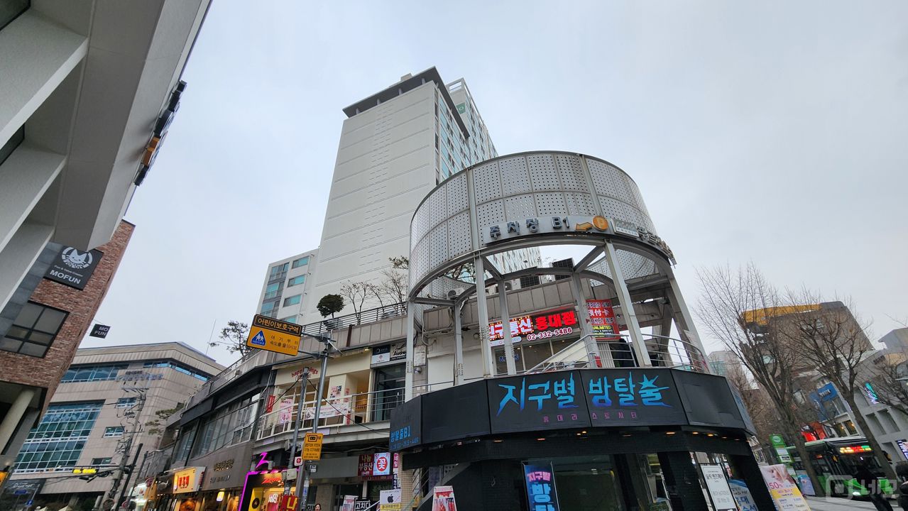 서교동 홍대입구역 역세권, SNS핫플레이스, 유입고객 많은 셀프스튜디오 매물의 5번째 사진