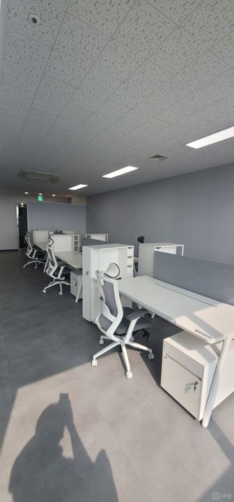 업종 구분없는 근생 사무실입니다.  매물의 4번째 사진