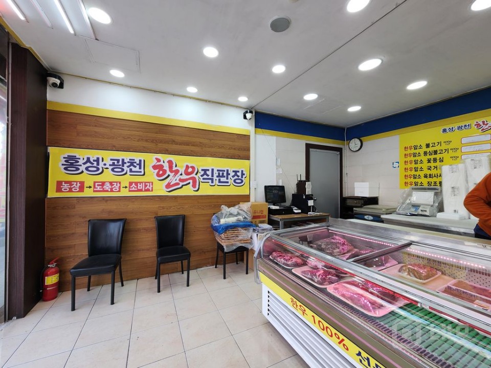 현 정육점 시설 인수가능합니다  편의점, 슈퍼, 제과점등 다양한 1층업종 매물의 2번째 사진