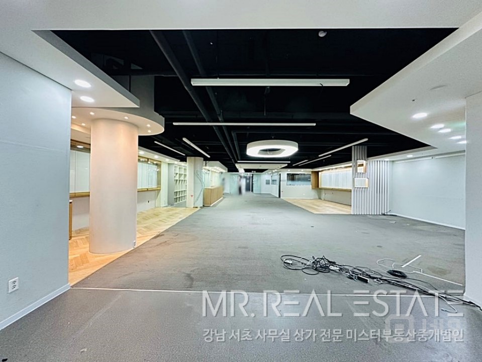 실사진 교대역3분 주차3대 헬스,필라테스,요가 등 추천 매물의 3번째 사진