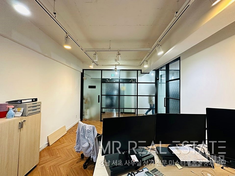 인테리어최상.아이티강추.룸6.주차3.높은층고.가성비甲 매물의 9번째 사진