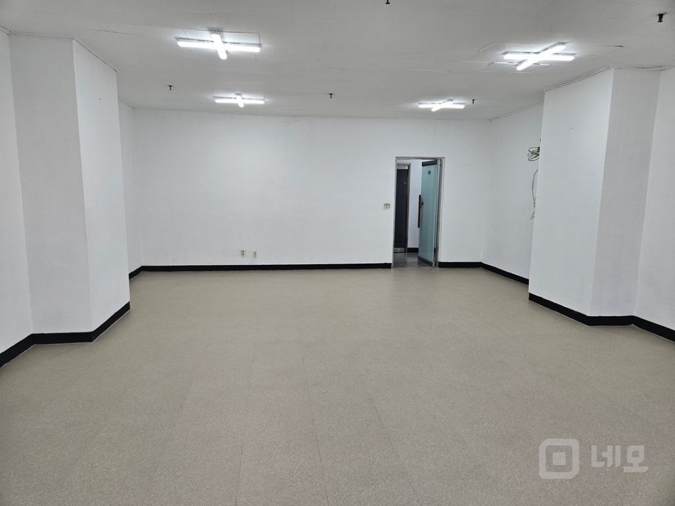 충무로 옆 진양상가 4층  매물의 2번째 사진