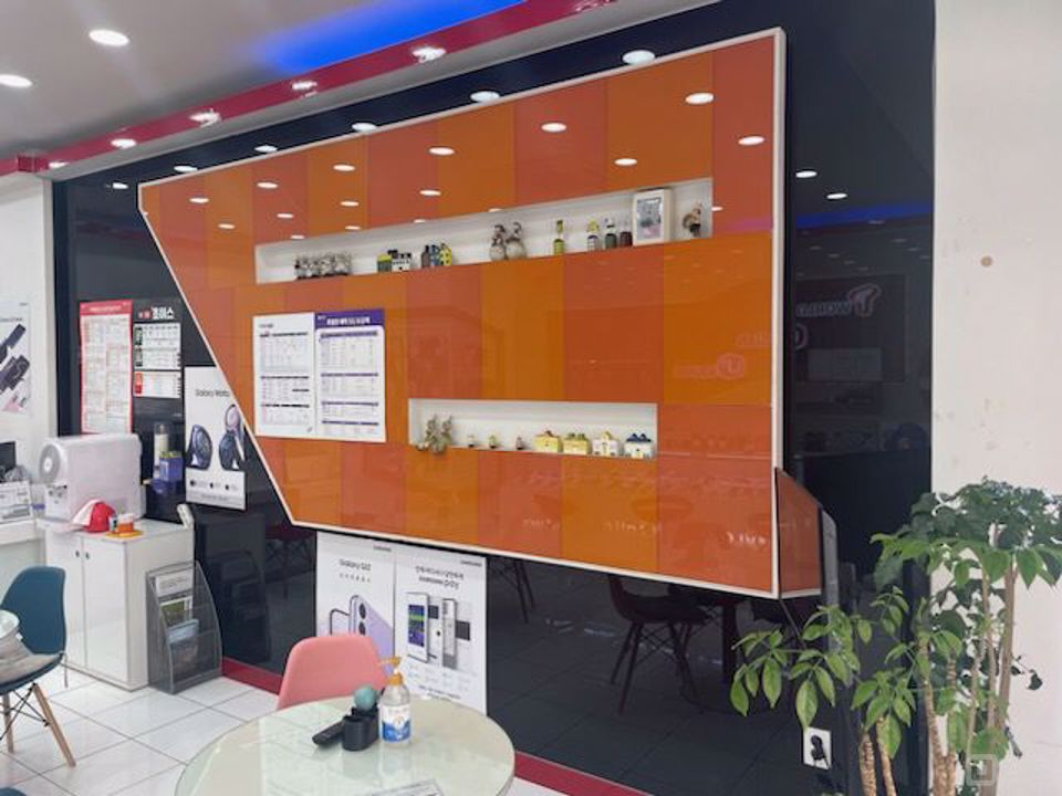 만수동 항아리 상권, 사거리 코너에 위치한 1층 휴대폰 매장 매물의 4번째 사진